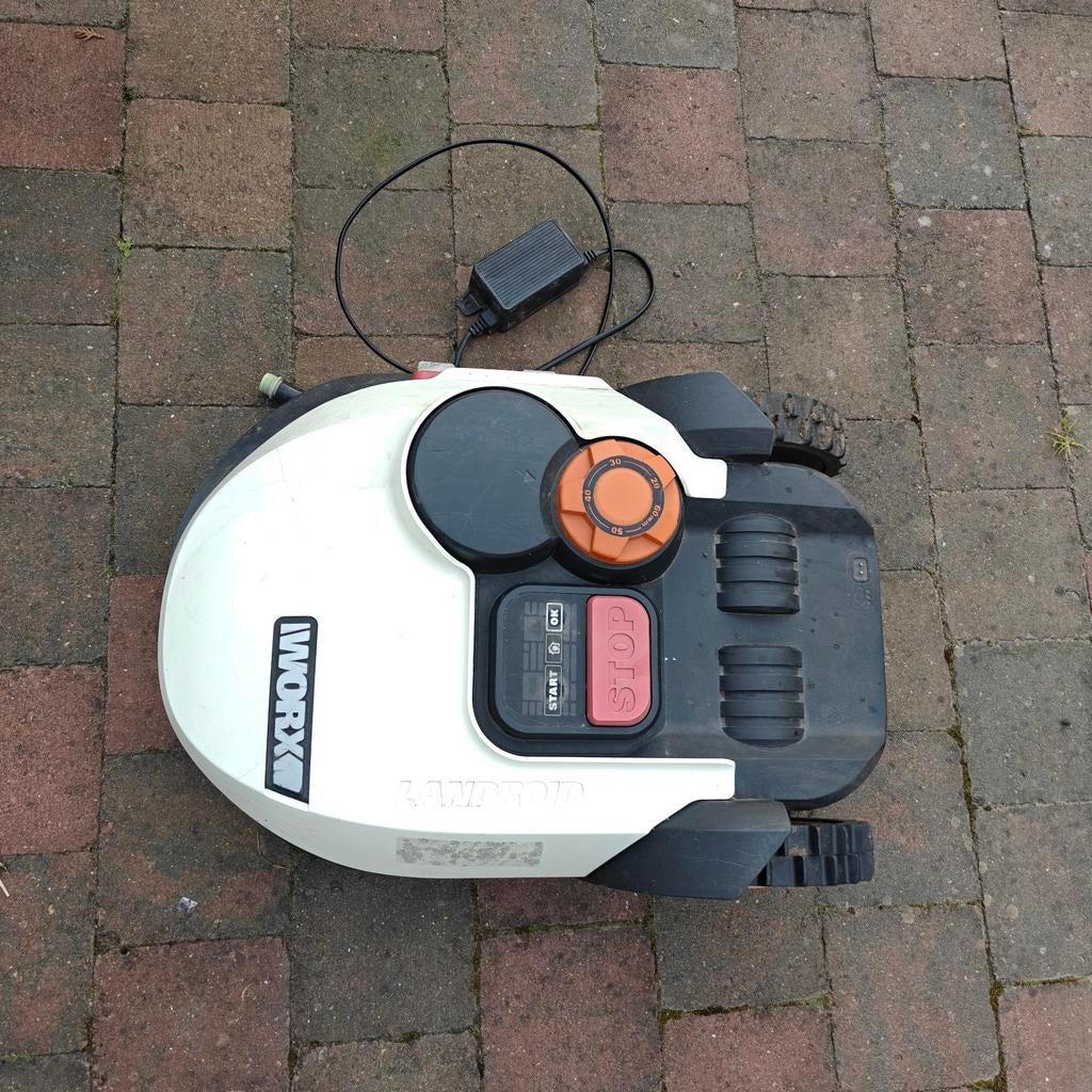 Tondeuse à gazon Worx WR106SI en bon état., Enlèvement