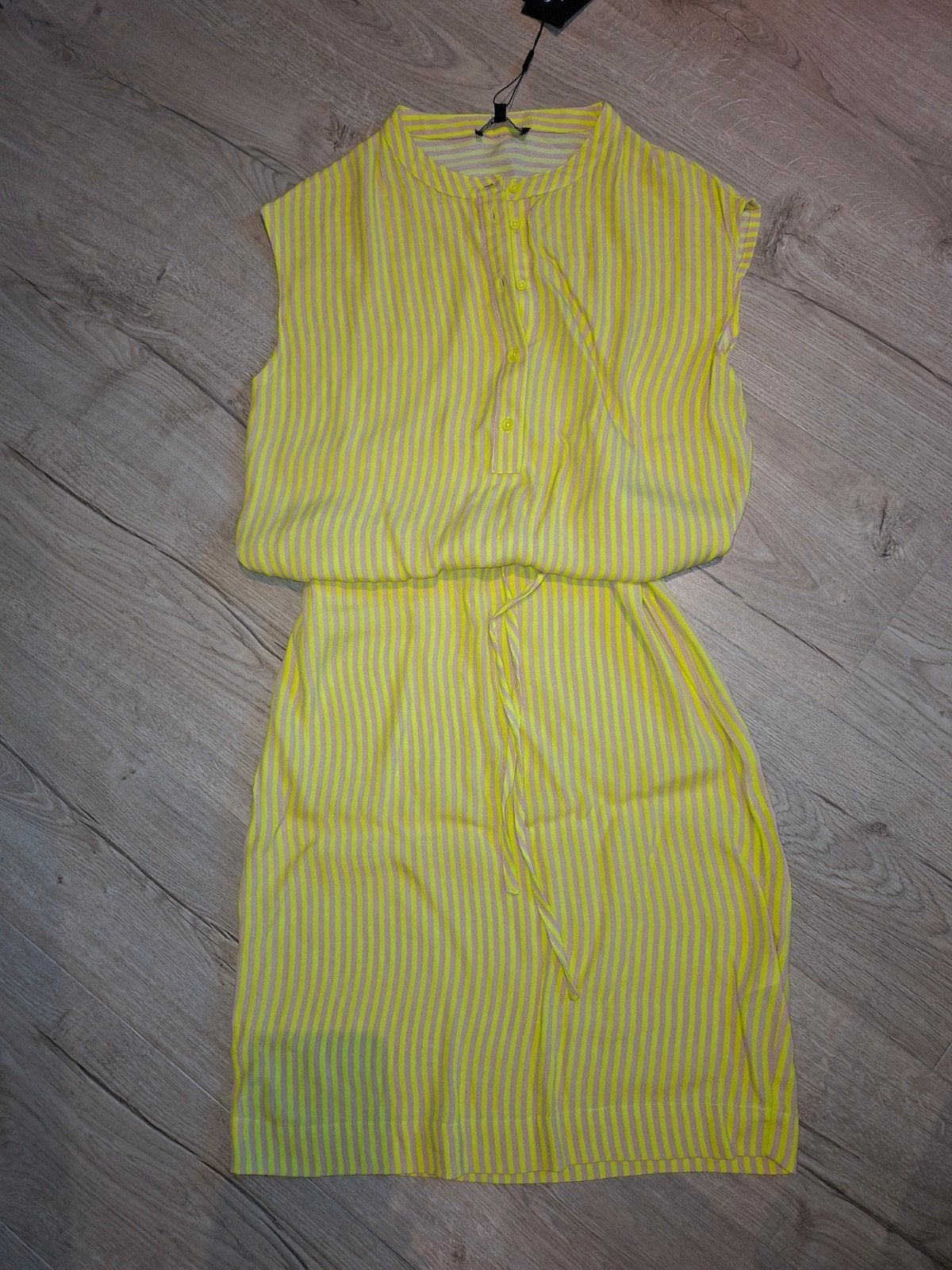 nieuwe zomerjurk superstar, Kleding | Dames, Ophalen of Verzenden, Maat 34 (XS) of kleiner, Beige