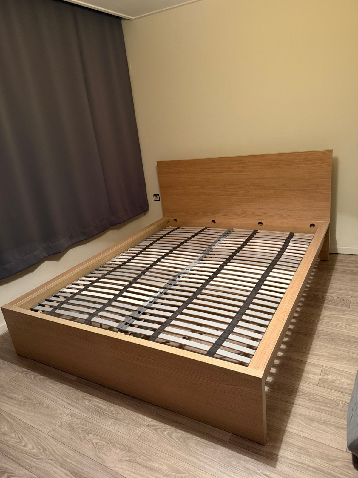 Malm ikea bed, Ophalen, Zo goed als nieuw