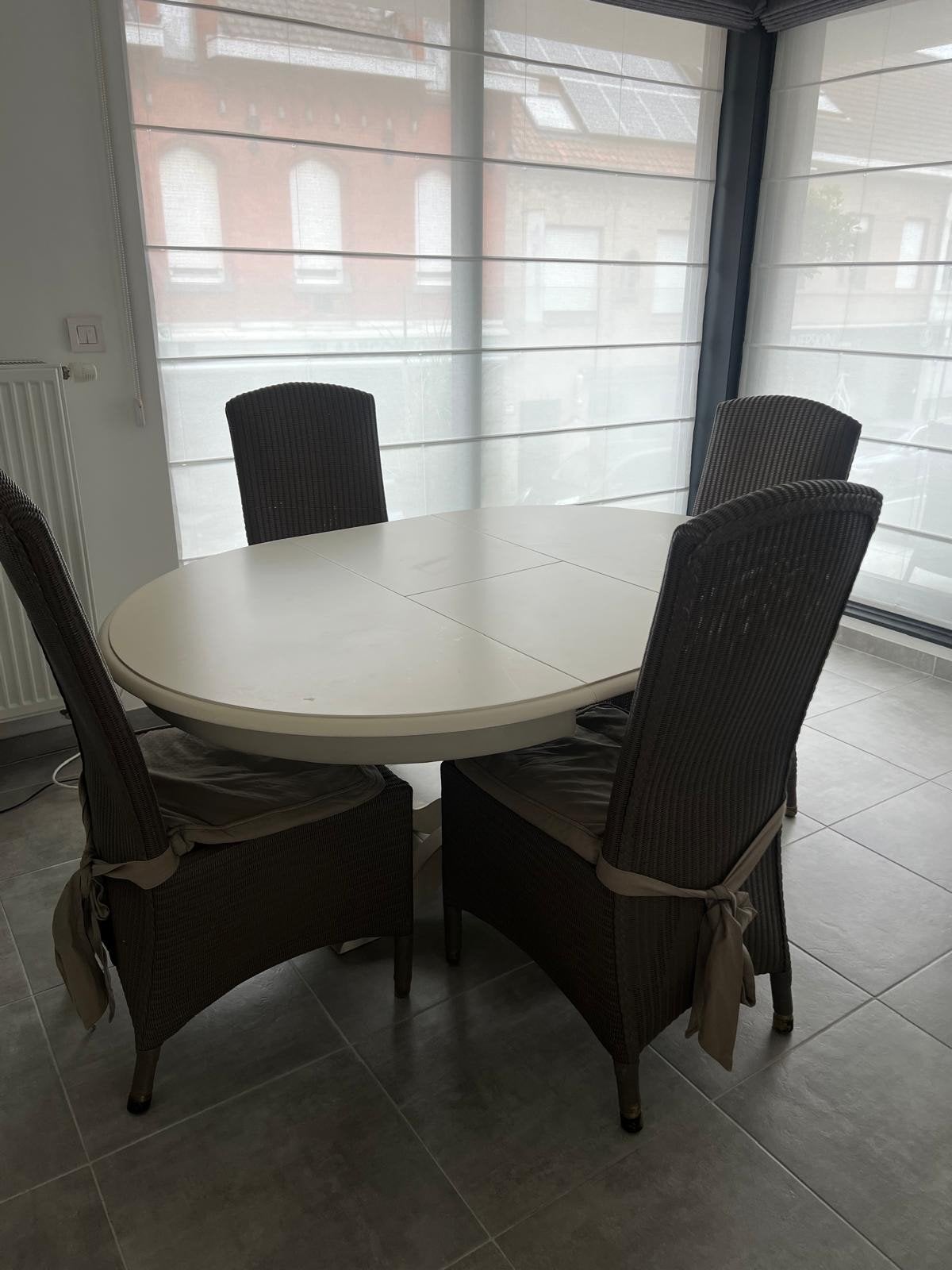 Tafel met 4 stoelen, Huis en Inrichting, Ophalen