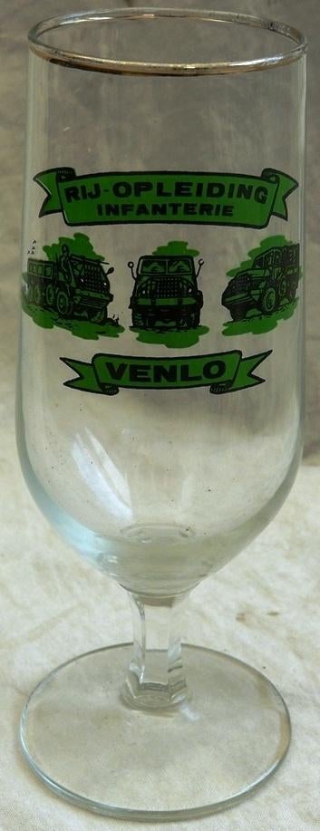 Bierglas, Rij-Opleiding Infanterie Venlo, 0,25L, 1960s.(1), Verzamelen, Ophalen of Verzenden, Landmacht, Overige typen
