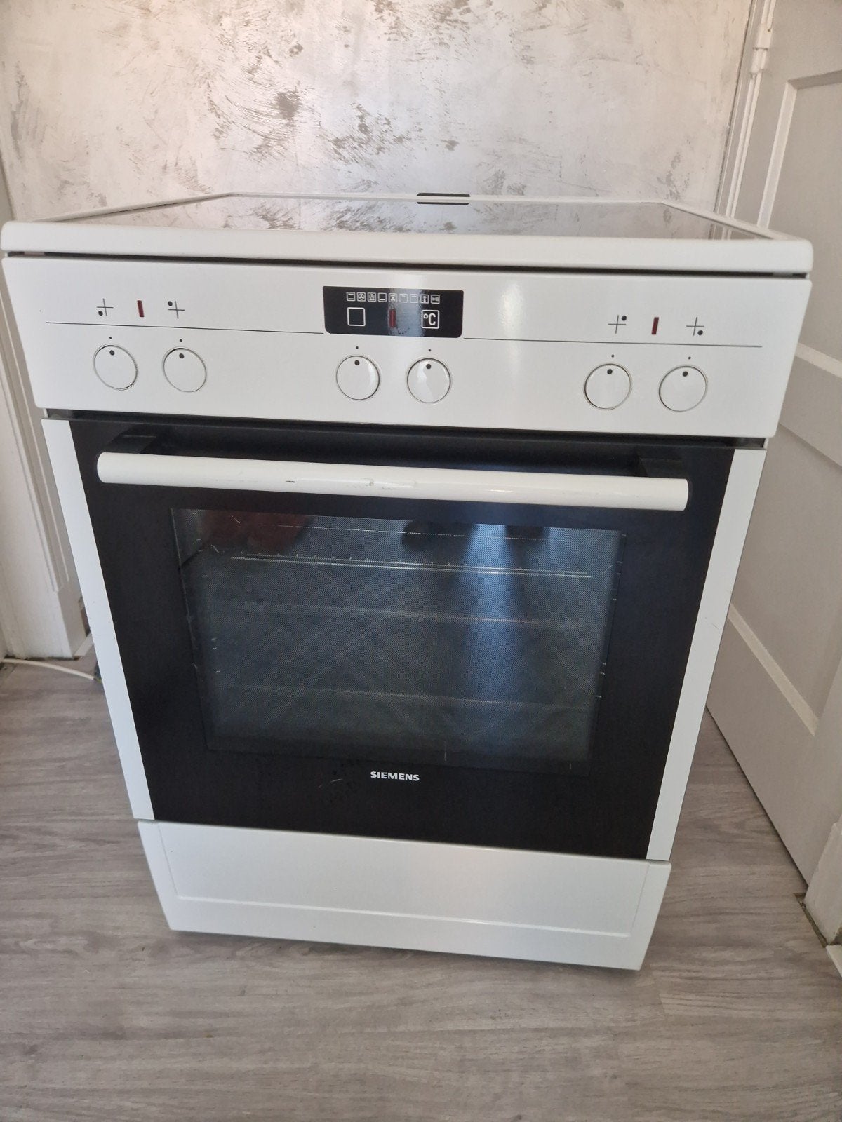 Cuisinerie vitroceramique Siemens, Elektronische apparatuur, Fornuizen