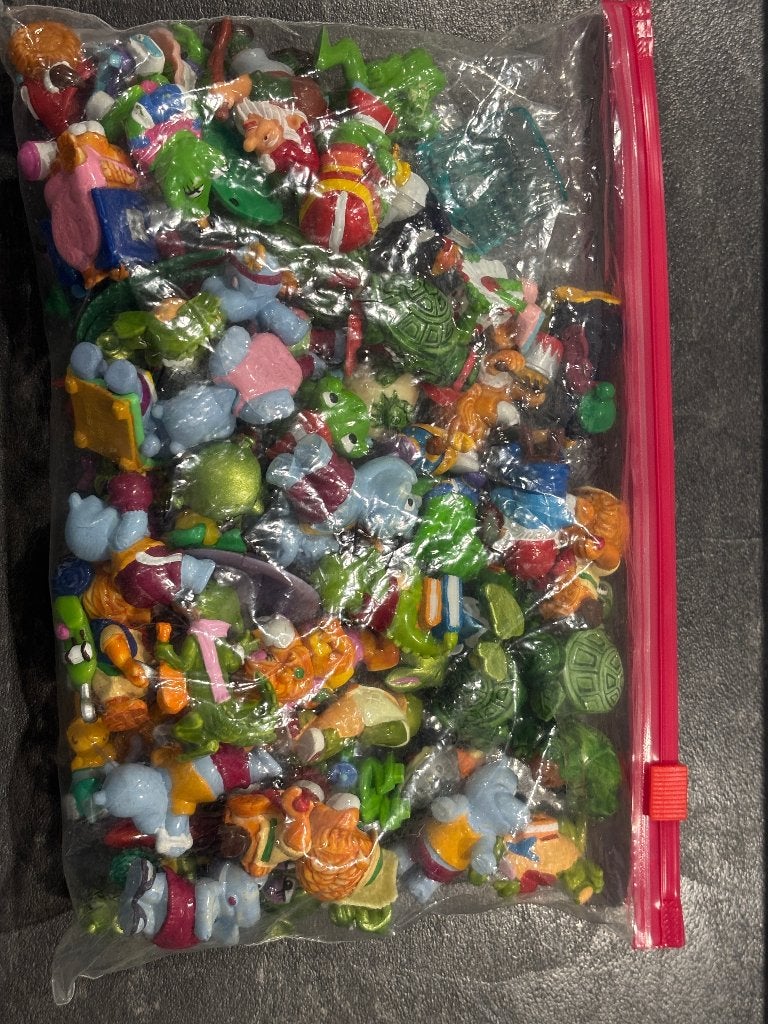 Grote zak Kinder Surprise figuren jaren 90, Collections, Œufs à surprise, Enlèvement ou Envoi, Utilisé