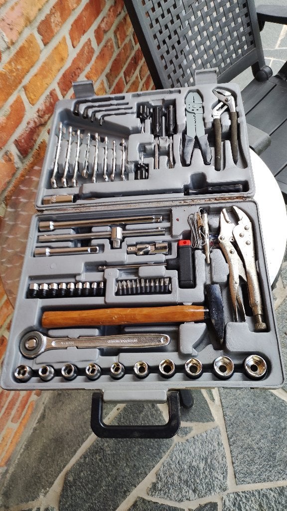 Gereedschapskoffer gevuld - enkele stukken gebruikt, Doe-het-zelf en Bouw, Gereedschapskisten, Ophalen, Gevuld, Zo goed als nieuw