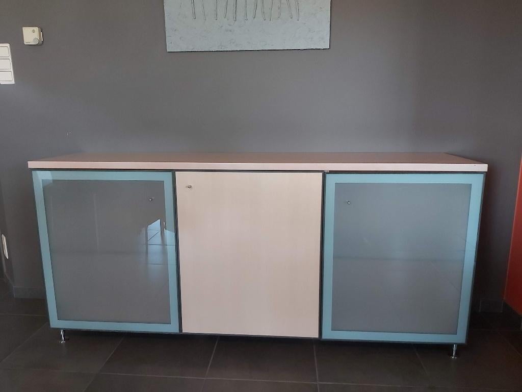 3 deurs dressoir, Huis en Inrichting, Kasten | Dressoirs, Gebruikt, 150 tot 200 cm, 25 tot 50 cm, Met deur(en), Met plank(en)