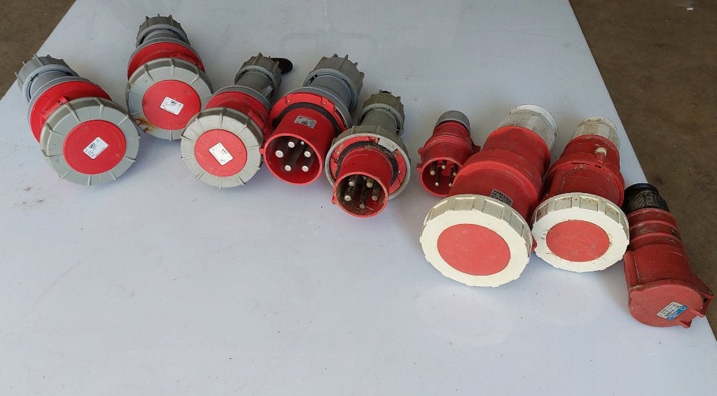 10 prises CEE professionnelles 63A/125A IP67 PCE Bals, Bricolage & Construction, Électricité & Câbles, Enlèvement ou Envoi, Utilisé