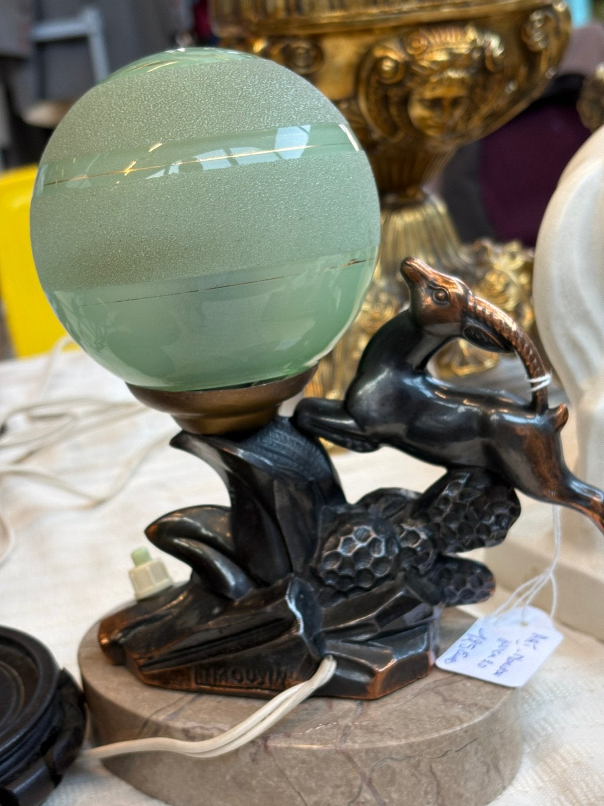 Art nouveau. Lumière d'ambiance, Enlèvement