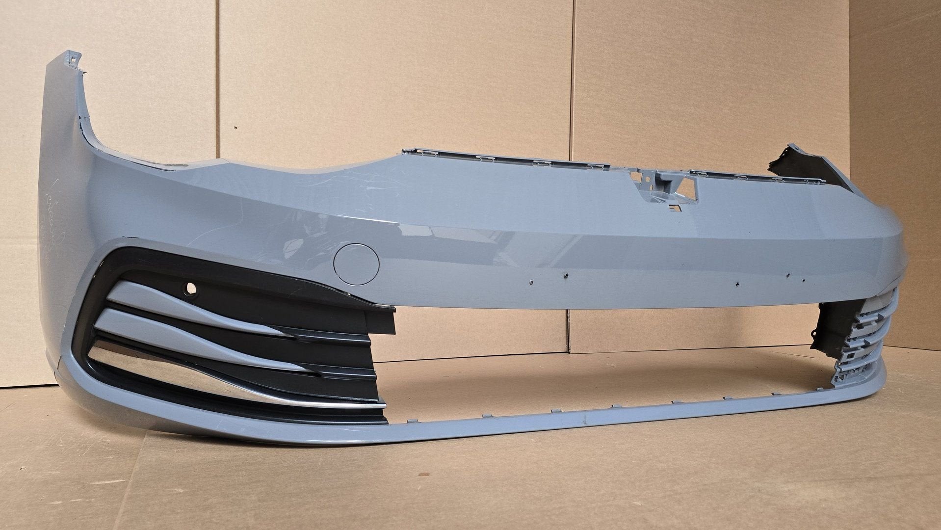 Voorbumper Volkswagen Golf 8 VIII 6xPDC Bumper 5H0807221J, Gebruikt, -, Ophalen of Verzenden, Bumper