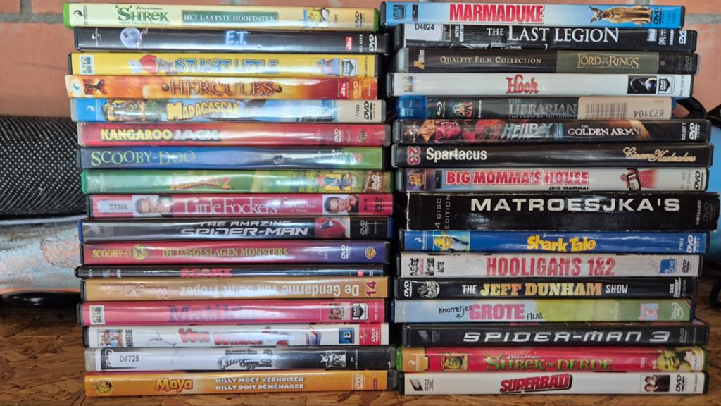 33 dvd ´s, Cd's en Dvd's, Ophalen