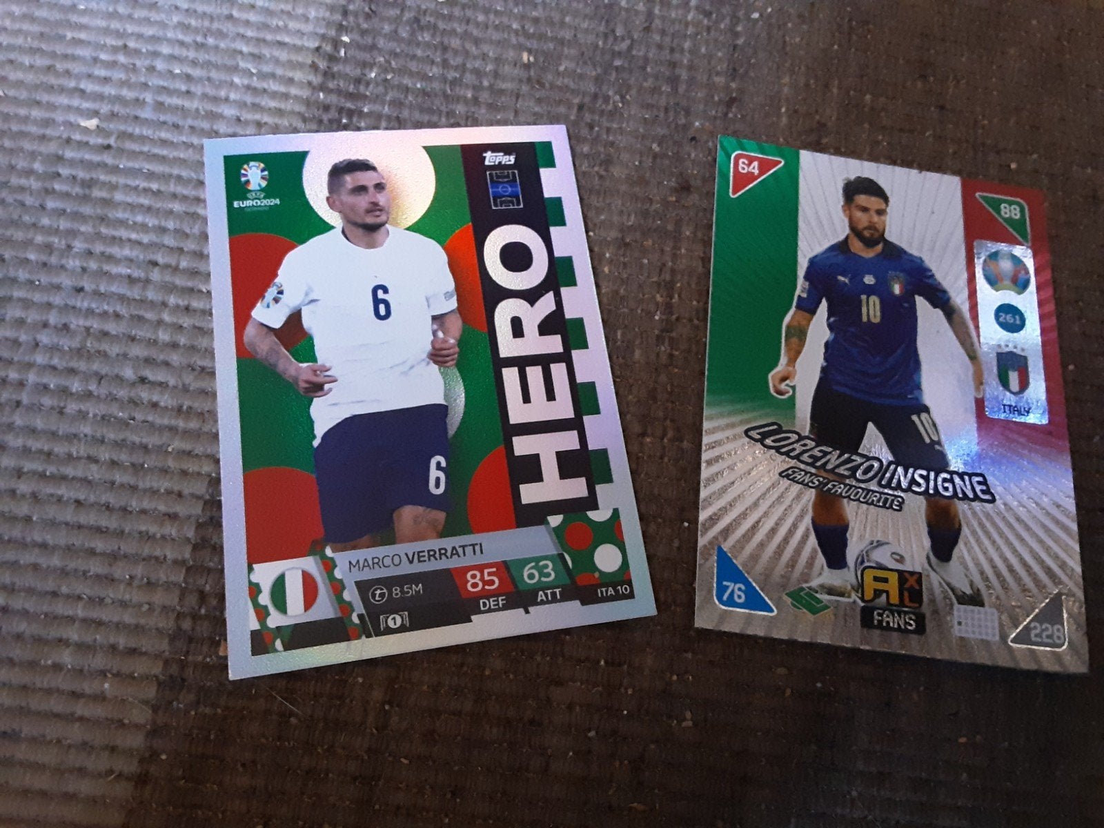 Fifa voetbal kaarten ruilen, Ophalen
