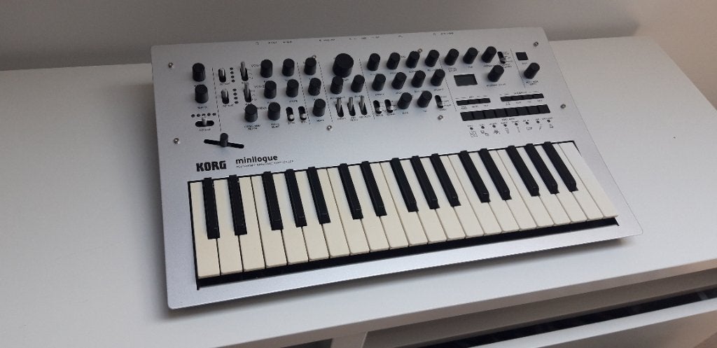 KORG Minilogue analoge synth, Muziek en Instrumenten, Ophalen, Gebruikt, Overige aantallen, Korg