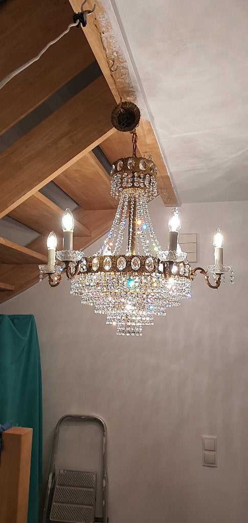 kristallen en antieke luster, Ophalen