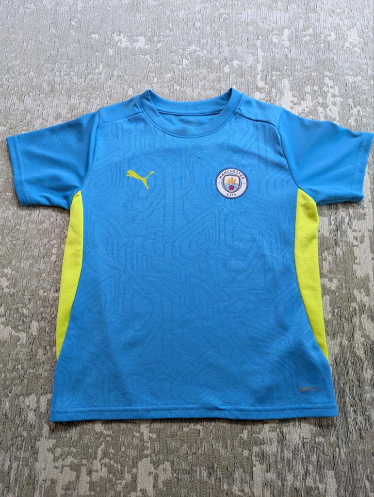 2 Voetbalshirts Manchester city 9-10 jaar - 140, Kinderen en Baby's, Ophalen, Jongen of Meisje, Puma, Zo goed als nieuw
