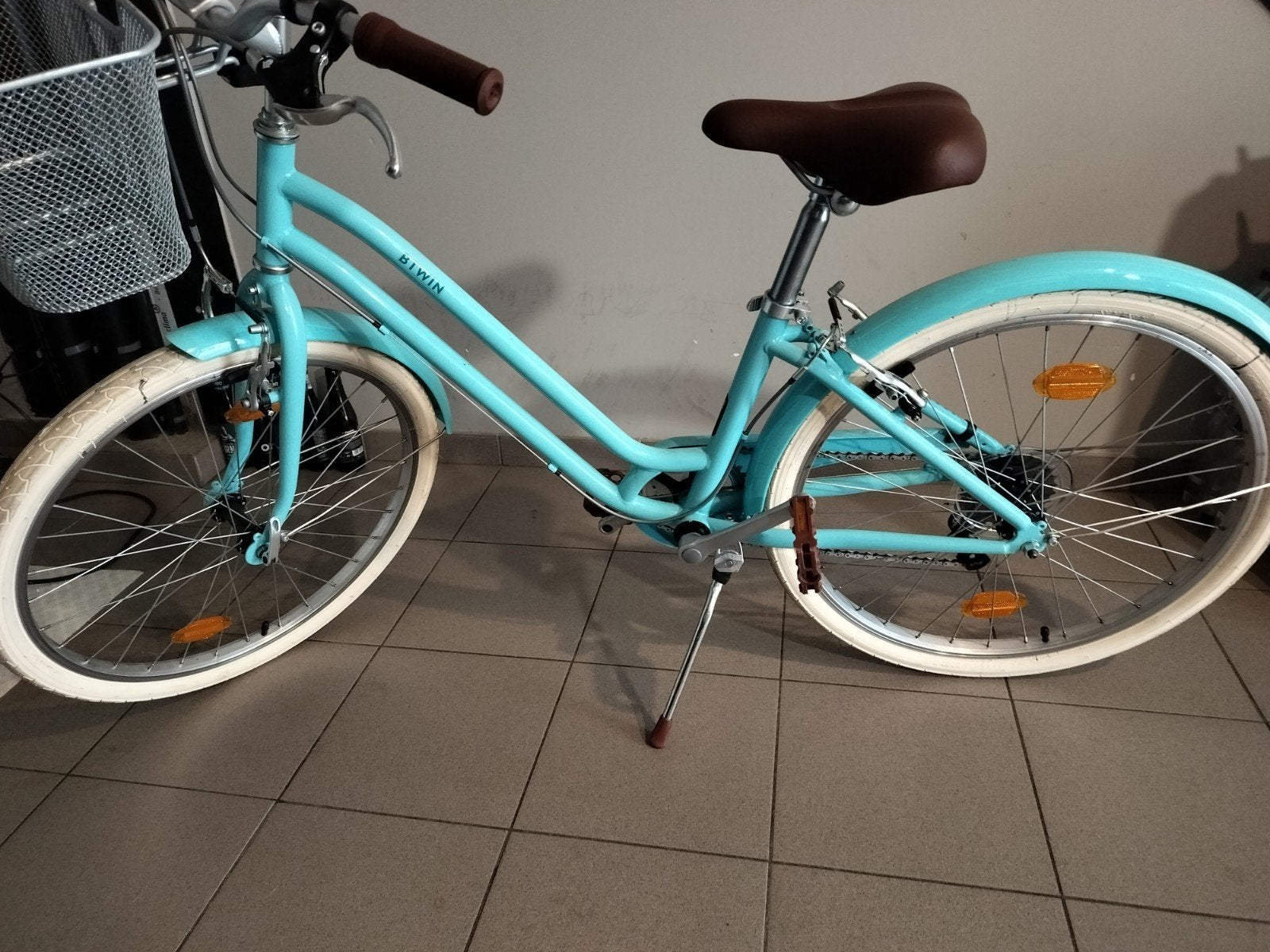 meisje fiets, Ophalen