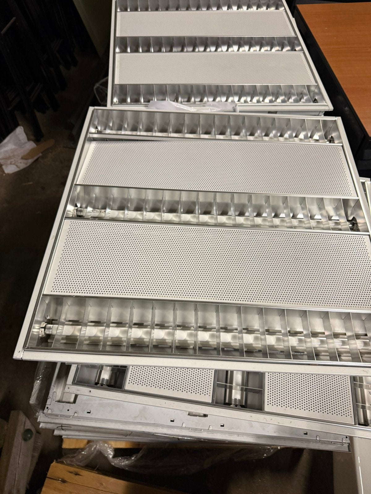Partij pallet lampen alles 15 eu, Ophalen, Zo goed als nieuw
