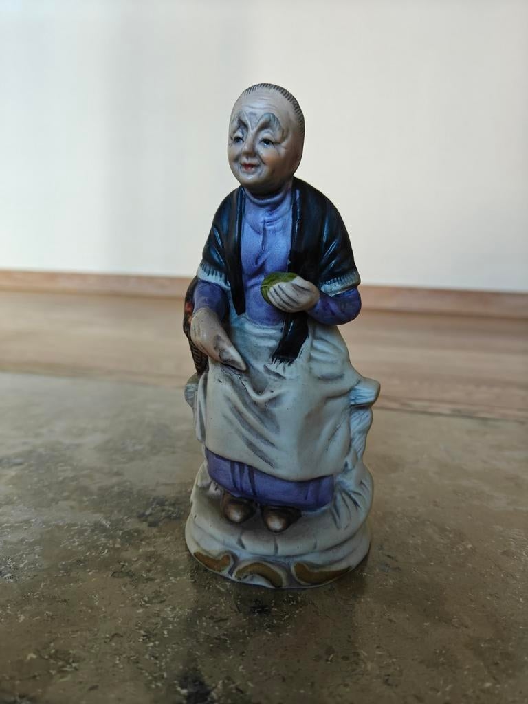 Figurine en porcelaine Biscuit, Enlèvement ou Envoi