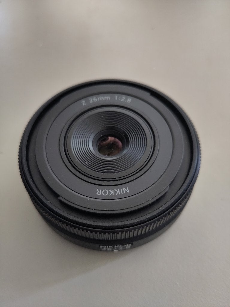 Objectif Nikon Nikkor Z 26mm f2.8, Monture Nikon Z, Enlèvement ou Envoi, Nikon, Comme neuf