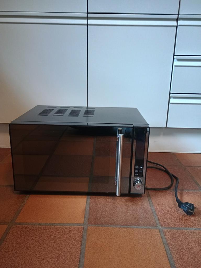 Microgolfoven SilverCrest SMW 800 C3, Elektronische apparatuur, Microgolfovens, Ophalen, Gebruikt, Microgolfoven, Draaiplateau