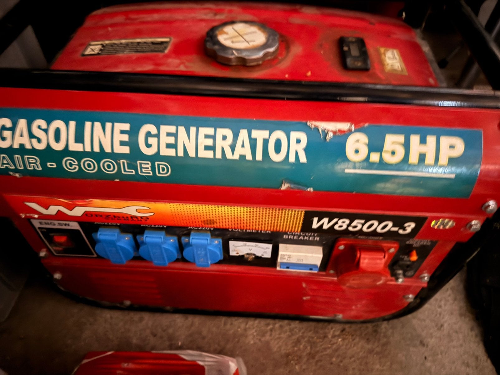 électrogène, Bricolage & Construction, Enlèvement, Utilisé, 30 kVA ou plus, Essence