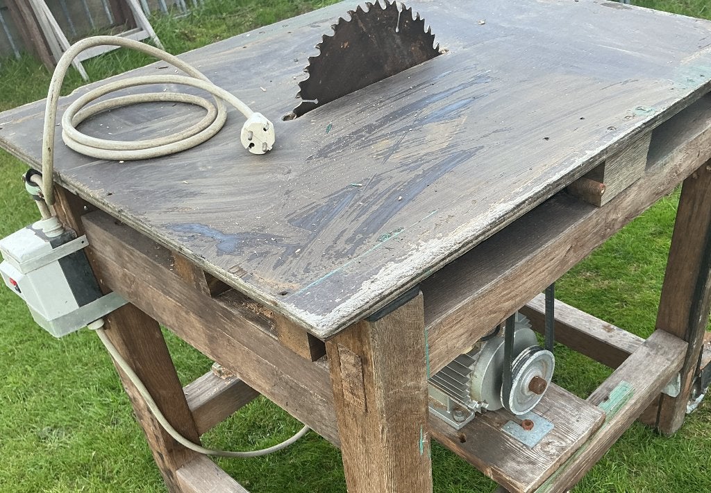 Krachtige tafelzaag op 220 V, Doe-het-zelf en Bouw, Ophalen