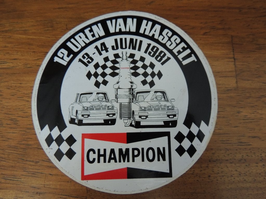 renault r5  "12 uren Hasselt" sticker, Verzamelen, Stickers, Ophalen of Verzenden, Zo goed als nieuw