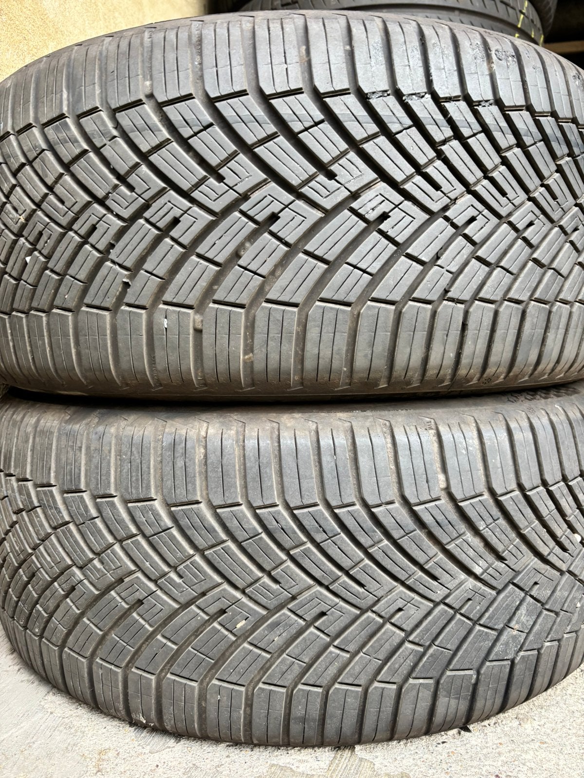 2st Continental 255-45-19 Allseason, Autos : Pièces & Accessoires, Pneu(s), Utilisé, 255 mm, 4 Saisons