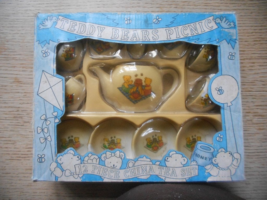 Service à café porcelaine'Teddy Bears Picnic'dinette Poupées, Enfants & Bébés, Enlèvement ou Envoi