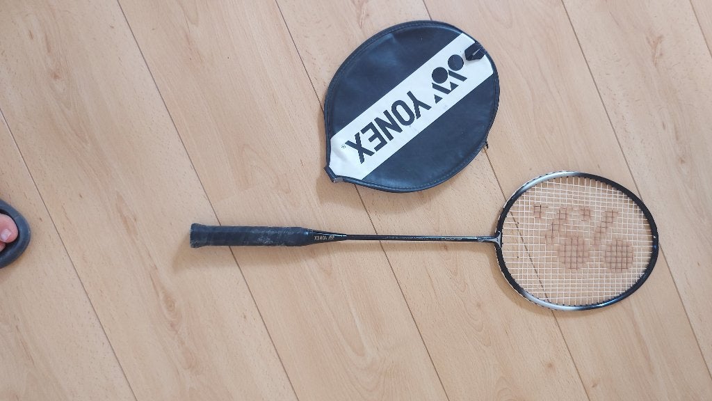 raquette badminton yonex carbon shaft, Sports & Fitness, Badminton, Enlèvement, Utilisé, Raquette(s)