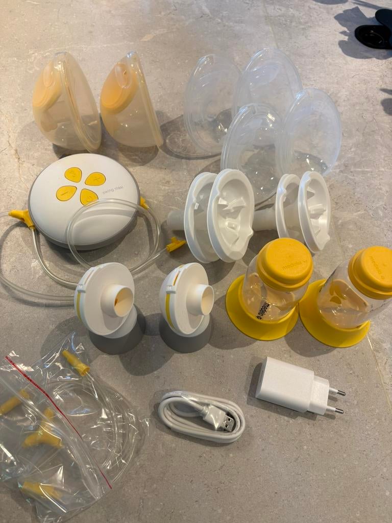 Medela Maxi Swing + toebehoren, Kinderen en Baby's, Ophalen, Gebruikt