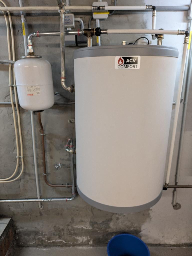Warmwaterboiler verwarming, Bricolage & Construction, Chauffe-eau & Boilers, Comme neuf, Boiler, 100 litres ou plus, Moins de 3 ans