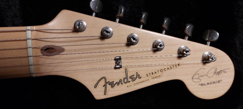 Fender stratocaster US 2001 Blackie, Musique & Instruments, Enlèvement, Comme neuf, Solid body, Fender