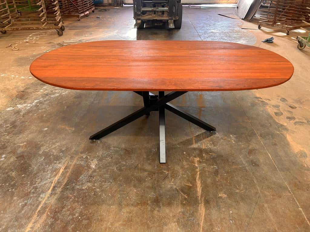 Handgemaakte eettafel - Merbau/ eik, Huis en Inrichting, Overige materialen, 100 tot 150 cm, Ophalen of Verzenden, Vijf personen of meer
