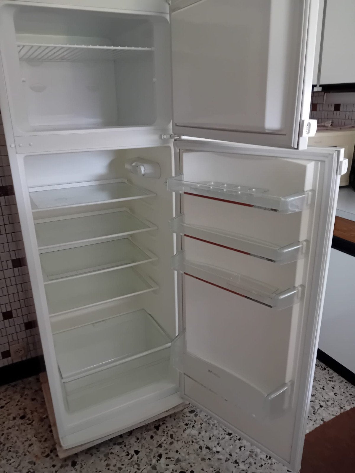 Frigo met vriesvak en koffer diepvries in goede staat., Elektronische apparatuur, Koelkasten en IJskasten, Ophalen