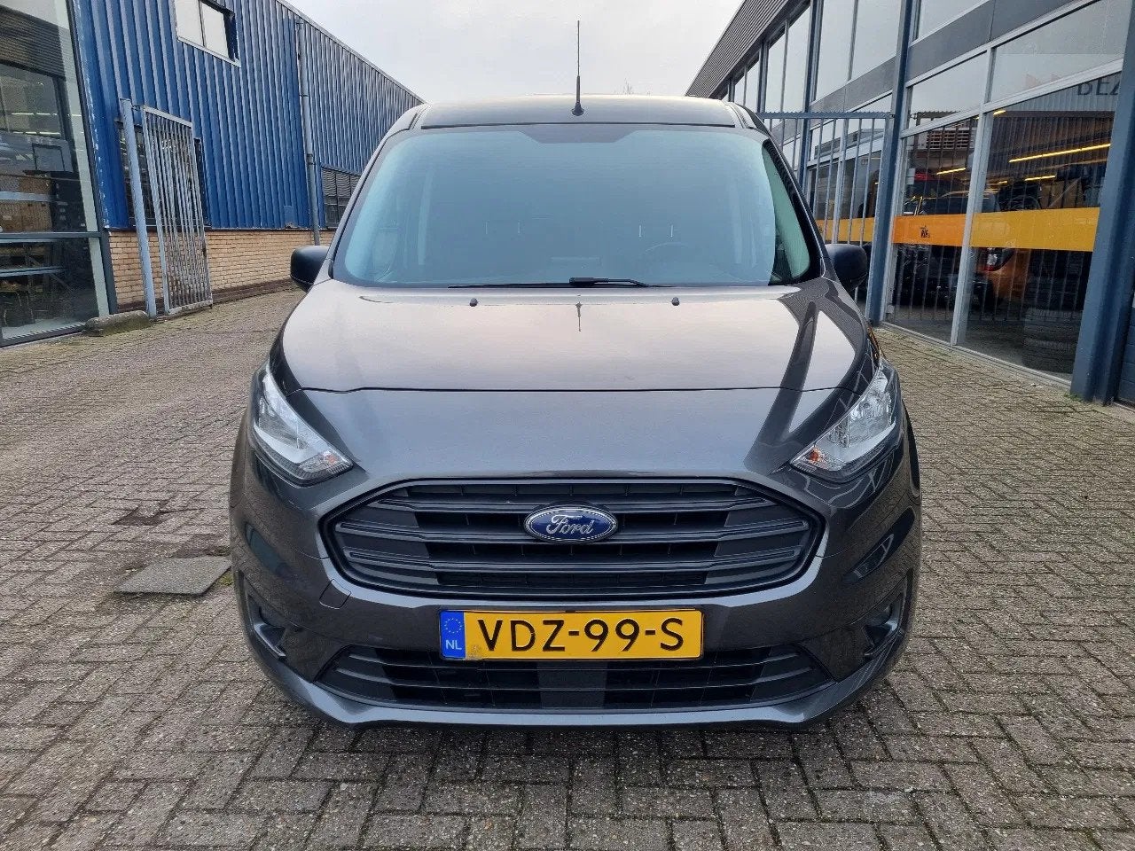 Ford Transit Connect L2 1.5 TDCI 100 pk Euro 6 (bj 2020), Auto's, Voorwielaandrijving, 1350 kg, Gebruikt, Euro 6