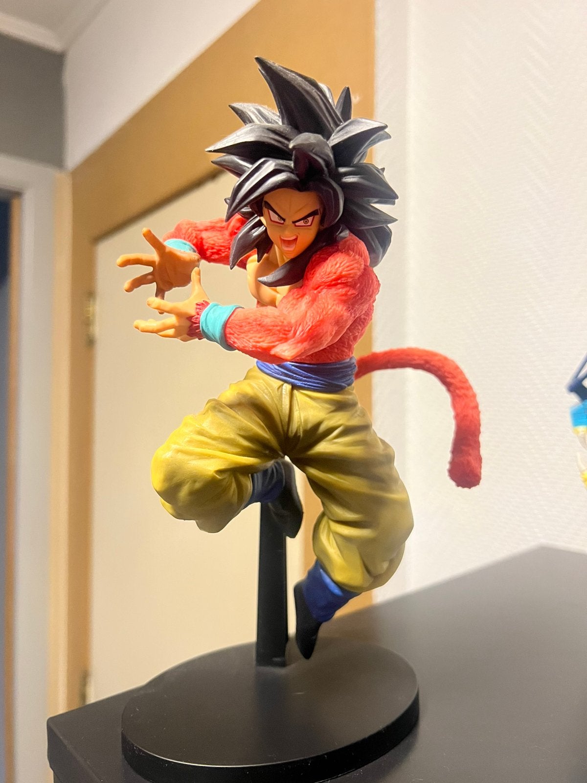 Goku SS4, Hobby & Loisirs créatifs, Modélisme | Figurines & Dioramas, Enlèvement, Comme neuf, Personnage ou Figurines