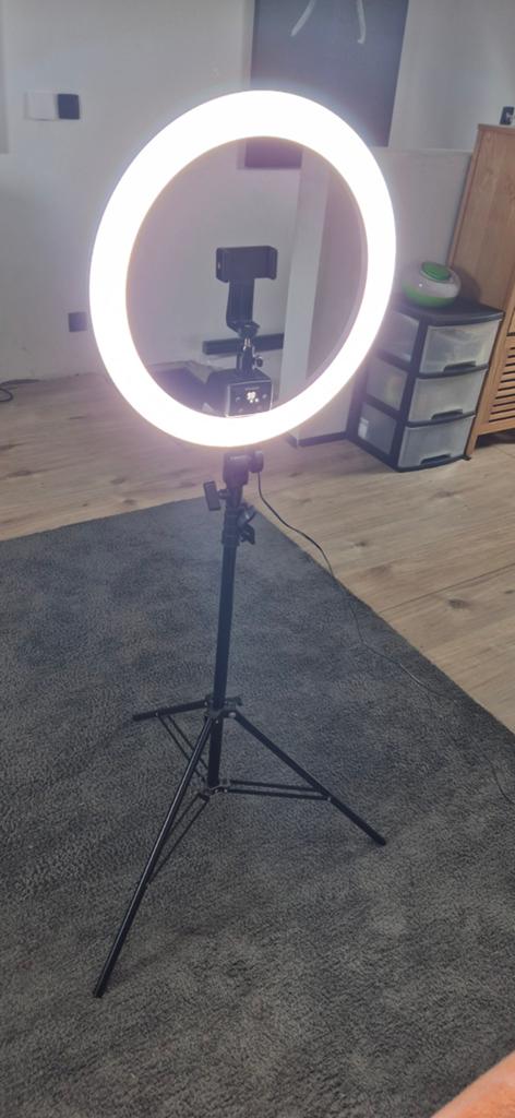 Nieuwer licht, Ophalen