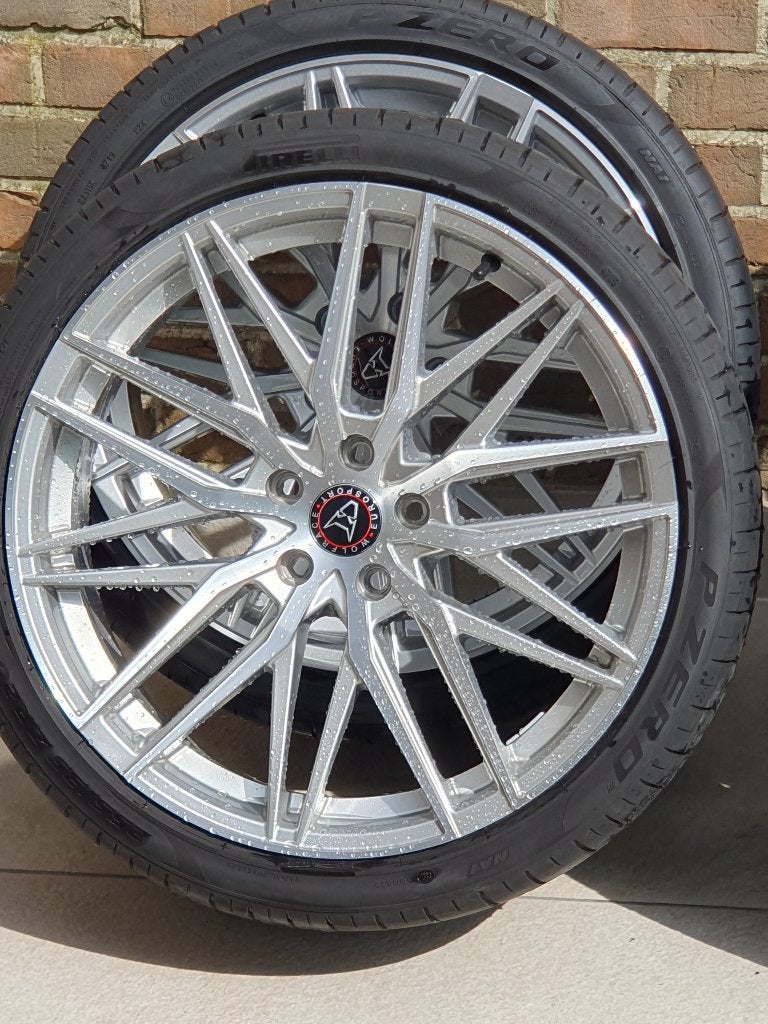 Actie: 4 VW-, Audi-, Cupra Ateca-velgen + Pirelli-banden, Auto-onderdelen, Banden en Velgen, Ophalen, Gebruikt, 255 mm, Banden en Velgen