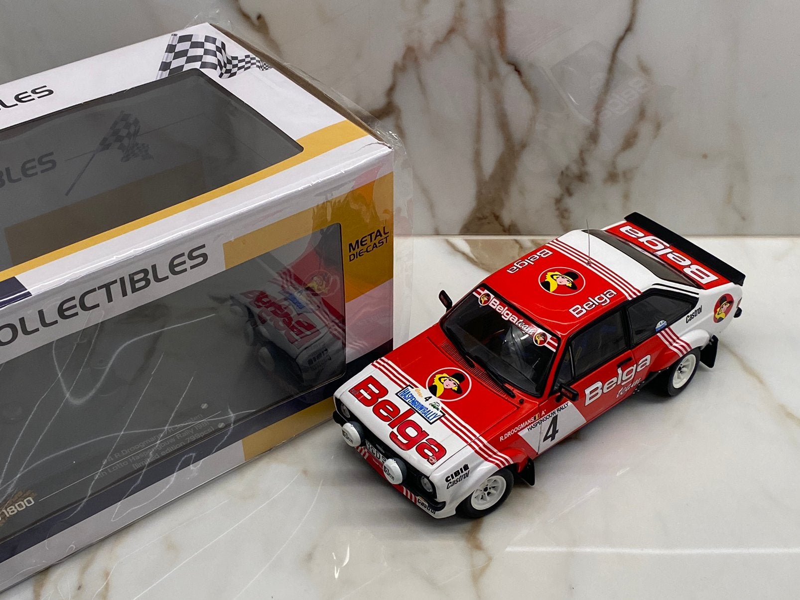Sun Star Ford Escort RS 1800 #4 - Belga - 1:18, Ophalen of Verzenden, Zo goed als nieuw, Auto, Sun Star