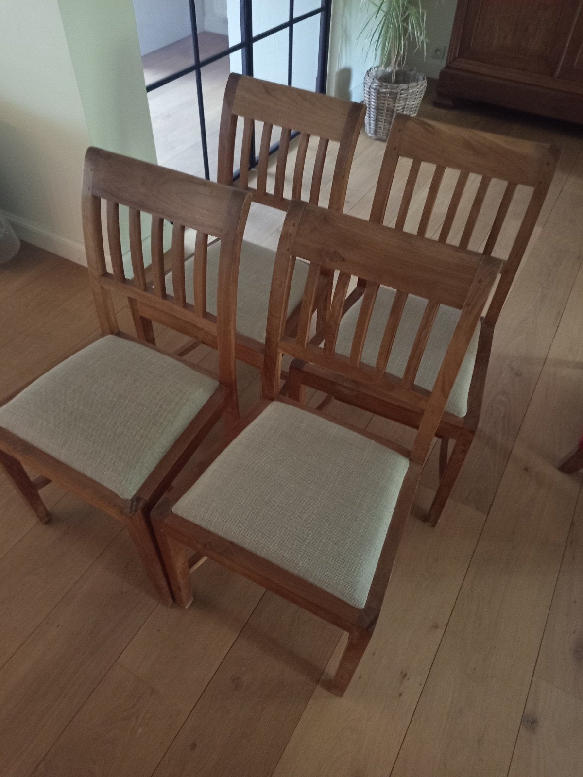 4 stoelen in teak, nieuwe bekleding, Ophalen