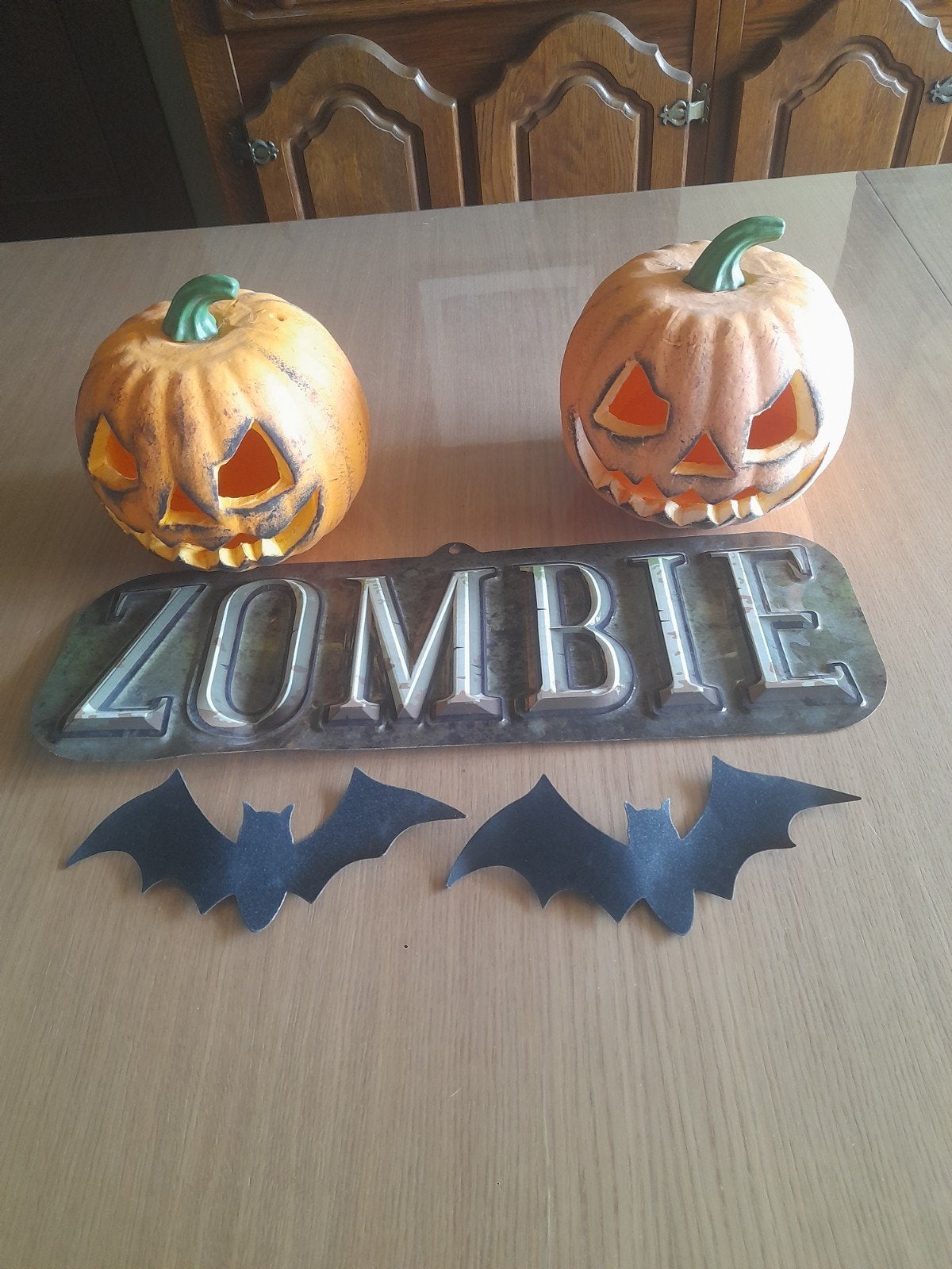 attributen Halloween, Ophalen