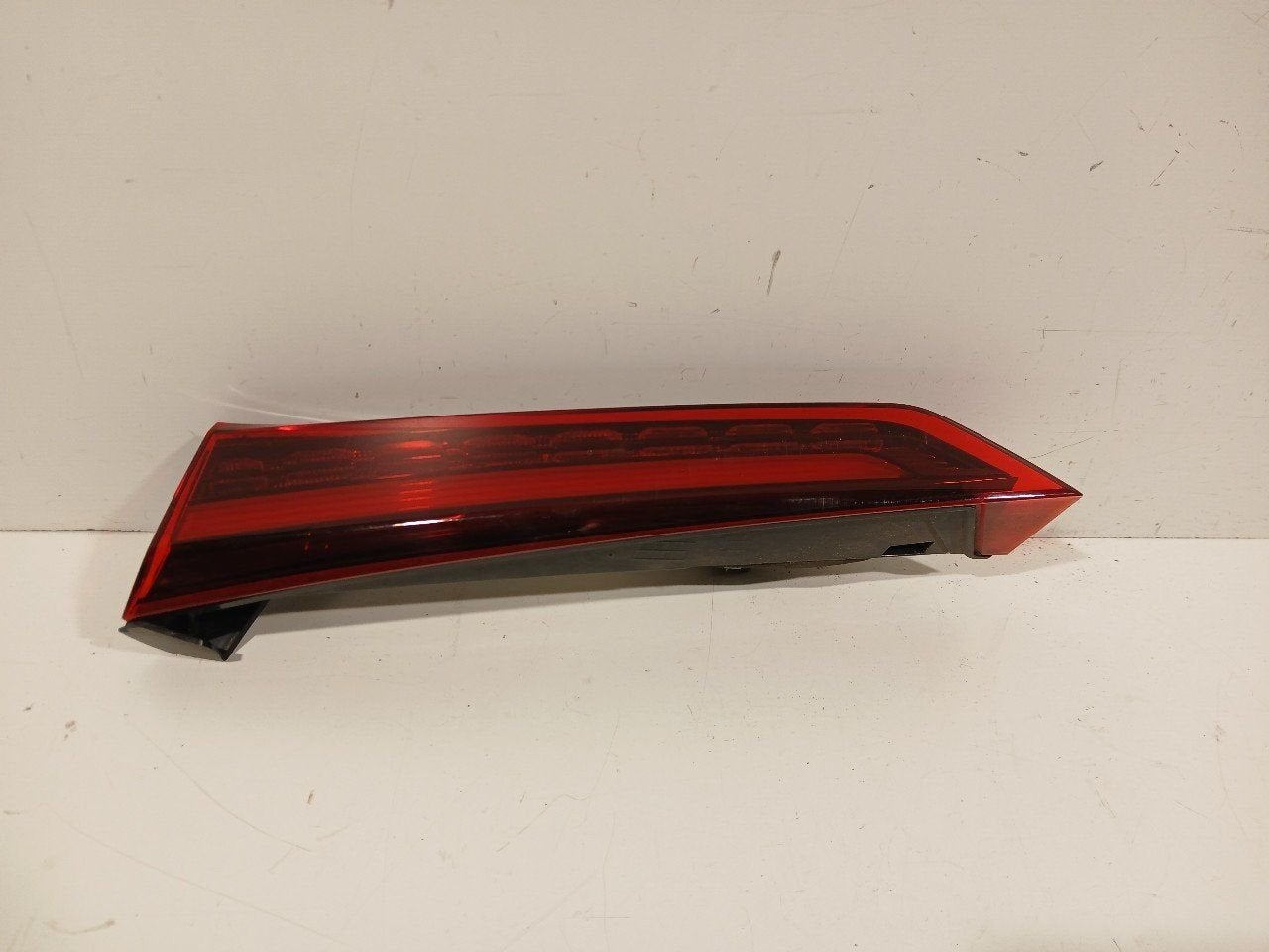 Achterlicht kofferdeksel achterklep rechts Volvo S60, Auto-onderdelen, Onderdelen@venauto.nl, Van der Ven Autorecycling B.V., Gebruikt