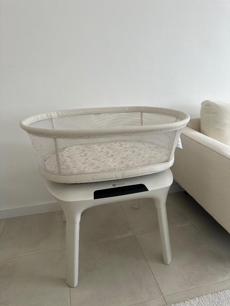 4moms mamaRoo Sleep wieg – elektrisch wiegend babybed, Enfants & Bébés, Berceaux & Lits, Comme neuf, Berceau, Enlèvement