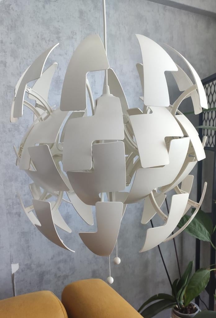 Lampe suspendue Ikea, Enlèvement