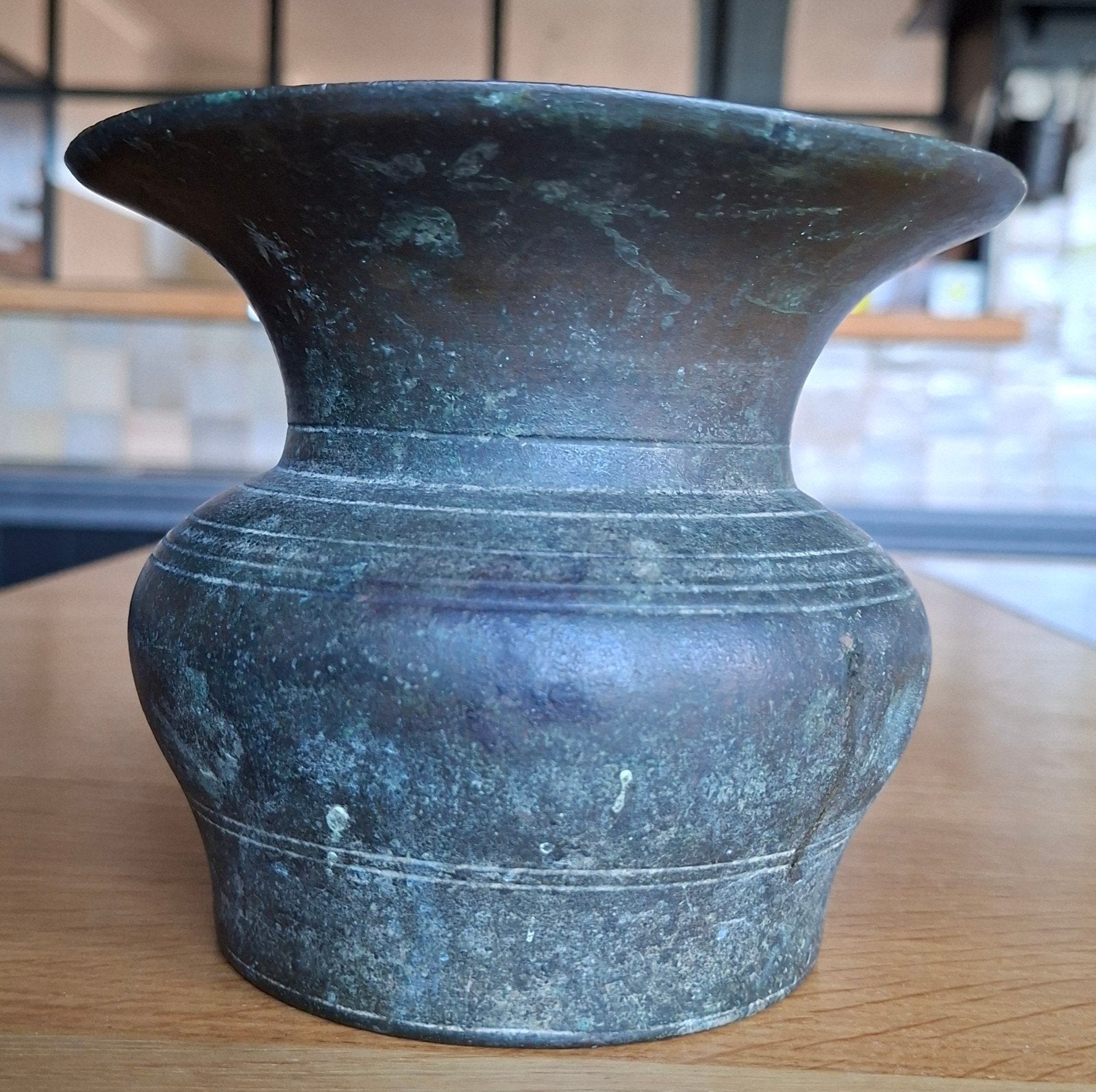18de eeuwse kwispadoor (lota) in brons, Antiquités & Art, Art | Art non-occidental, Enlèvement ou Envoi, Bronze