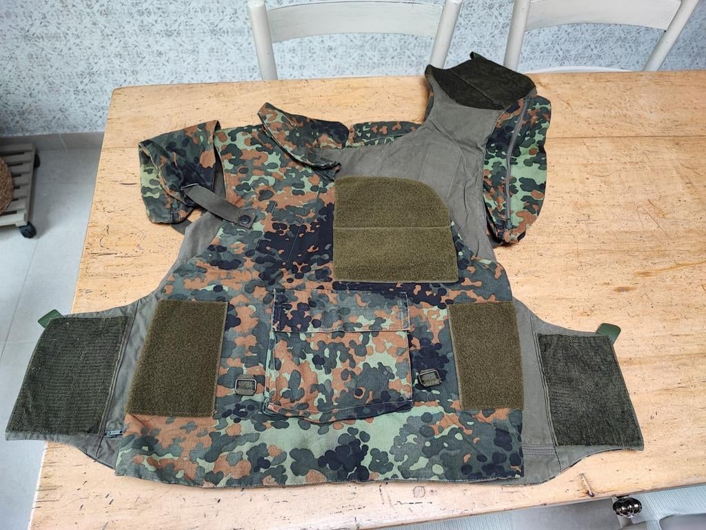 Originele Duitse Anti-splintervest 1987 (Perfecte staat), Verzamelen, Ophalen of Verzenden, Kleding of Schoenen