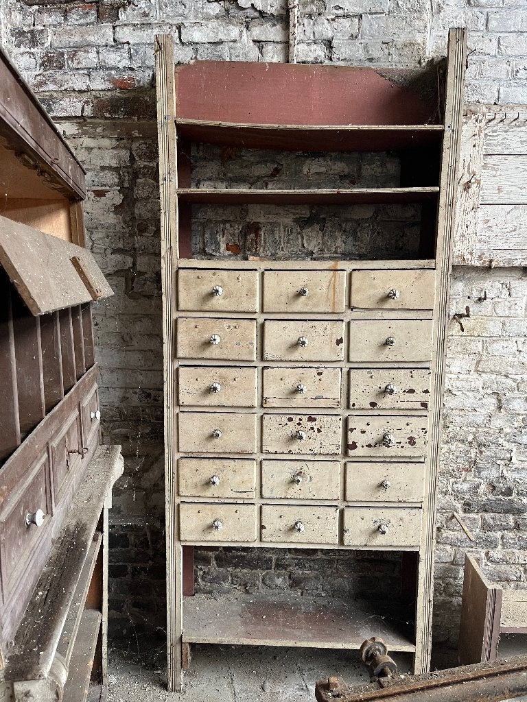 Ancien meuble à tiroirs, Antiquités & Art, Enlèvement