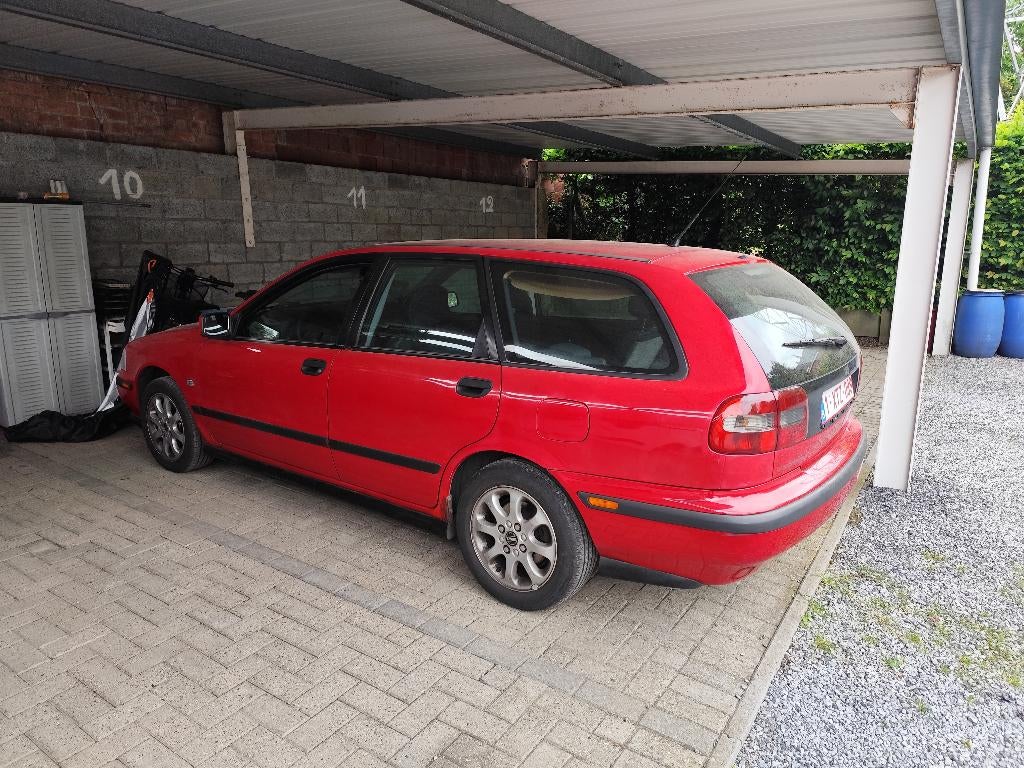 Volvo v40 automaat benzine, Auto's, Volvo, Particulier, V40, ABS, Airbags, Centrale vergrendeling, Elektrische buitenspiegels