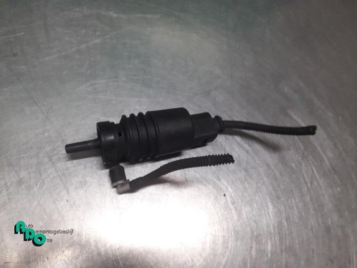 Pompe lave-glace avant d'un Volkswagen Jetta (Jetta 05-), Volkswagen, -, 3 mois de garantie, Utilisé