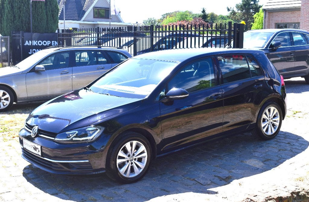 Vw Golf 7,5 1.0TSi/GPS/CARPLAY/CAMERA/GARANTIE, Voorwielaandrijving, Stof, Zwart, Bedrijf