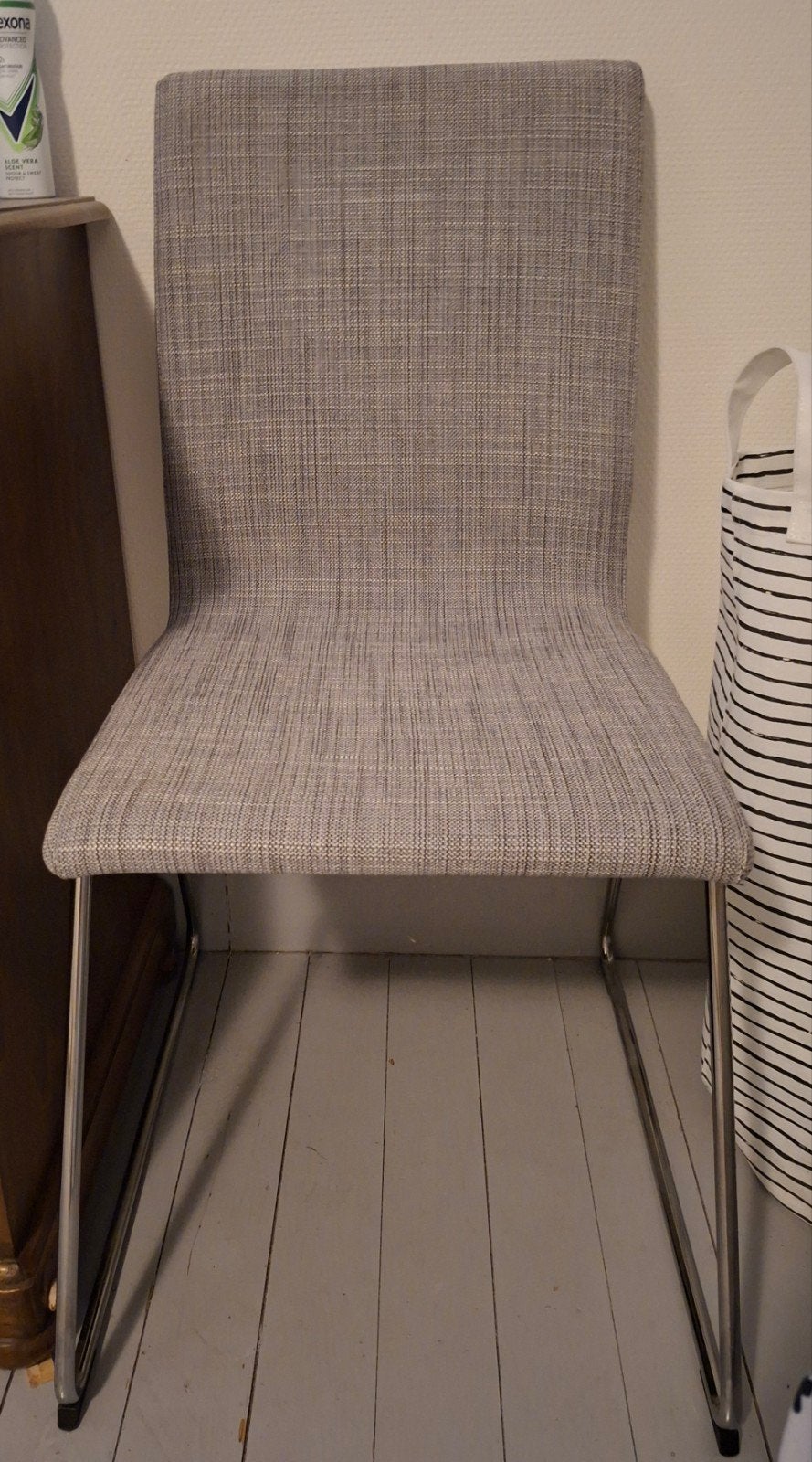 Set van 6 eetkamerstoelen, Ophalen, Zo goed als nieuw, Stof, Grijs